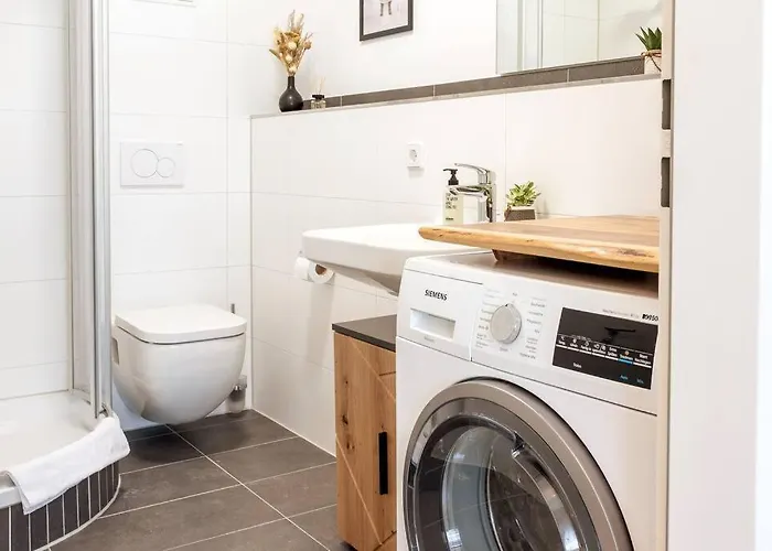 Feelgood Cozy Citycenter Mit Tg-stellplatz شقة