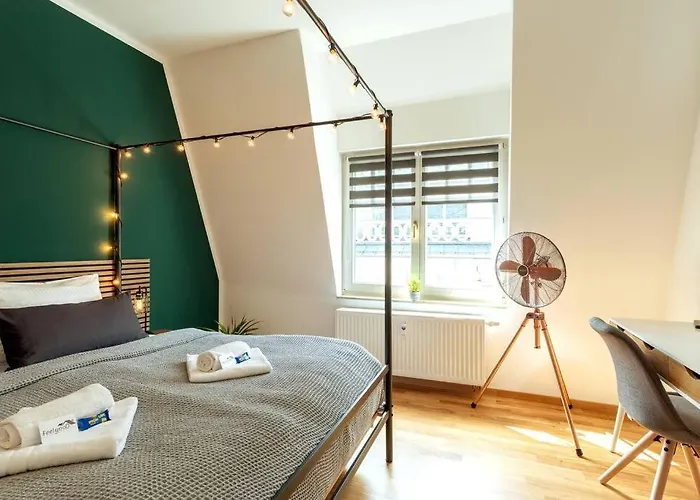 شقة Feelgood Cozy Citycenter Mit Tg-stellplatz لبسيا